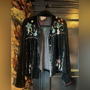 Double D Black Velvet with Embroidery and Shells